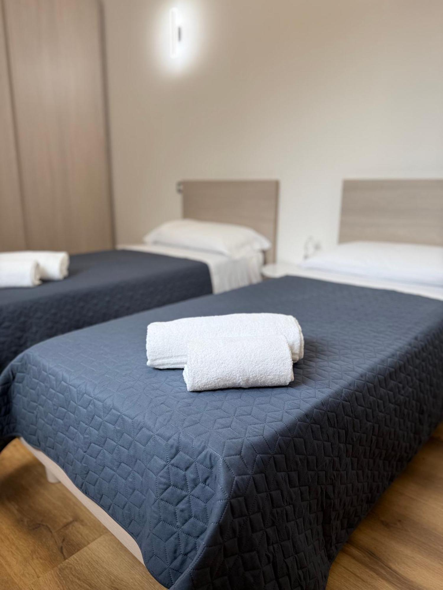 Hotel Infinity House - Eleganza Moderna Tra Treviso E Venezia Casièr Zimmer foto